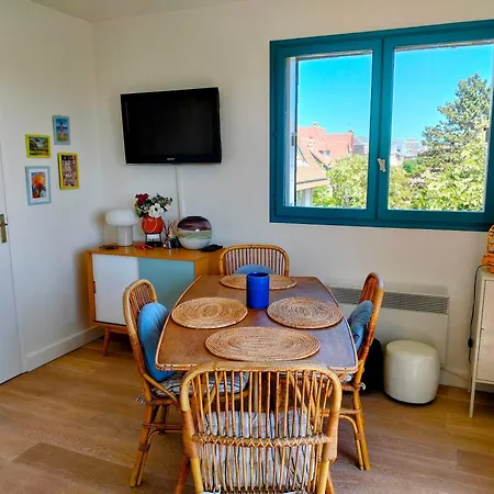 Διαμέρισμα Proche Et Centre, Calme, 4 Pers *