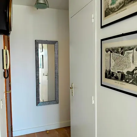 Apartment Proche Et Centre, Calme, 4 Pers