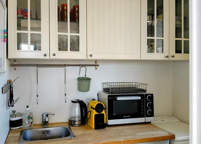 Апартаменты Proche Et Centre, Calme, 4 Pers