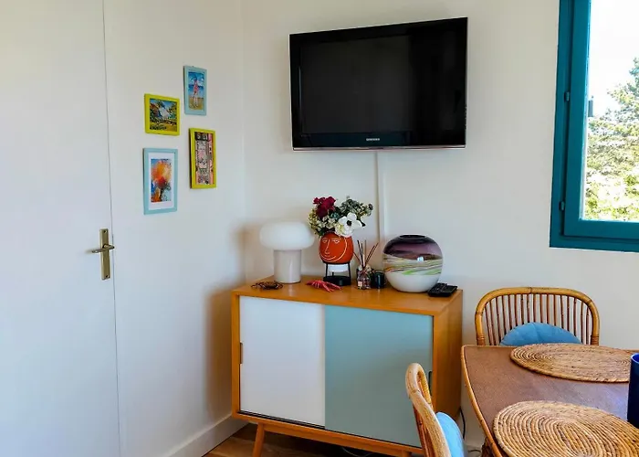 Апартаменты Proche Et Centre, Calme, 4 Pers *